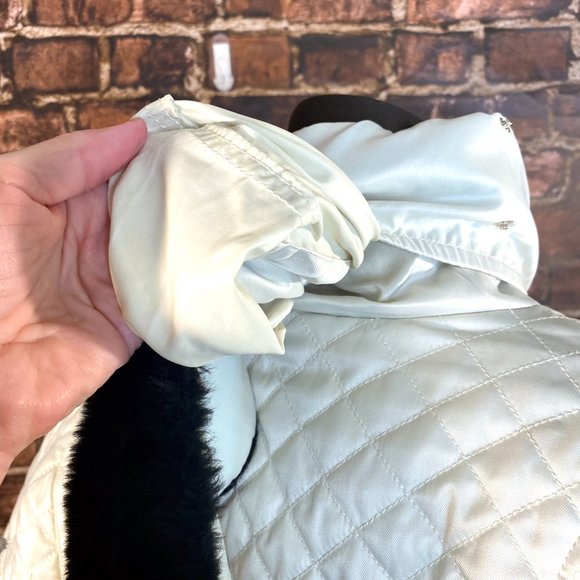 Women's White Quilted Ski Jacket with Black Collar - Picture 6 of 11